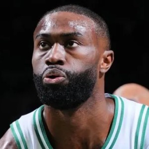 开云在线-ESPN记者：若凯尔特人未完成扬尼斯交易，布朗可能申请交易